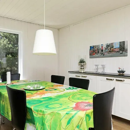 6 Person In Saeby-by Traum Nordost